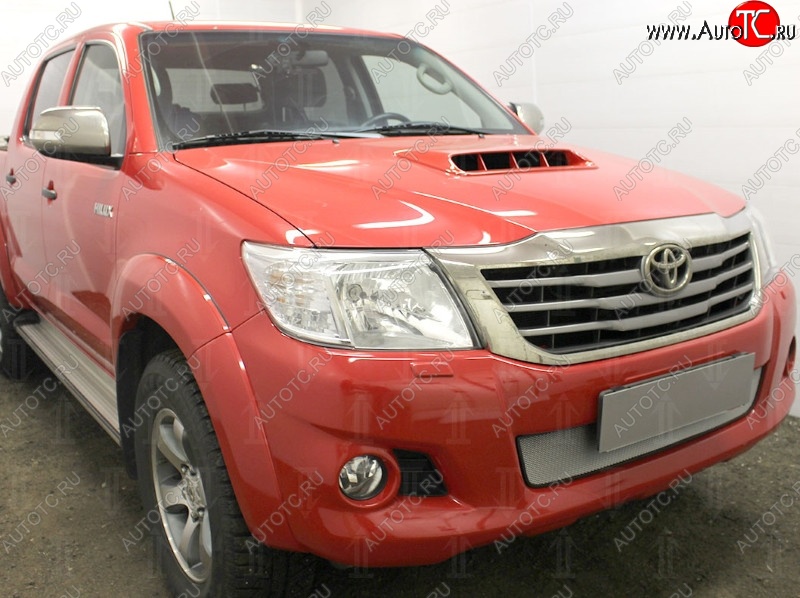 1 569 р. Защитная решётка в воздуховод автомобиля Russtal  Toyota Hilux  AN20,AN30 (2011-2016) (хром)  с доставкой в г. Санкт‑Петербург