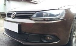 1 469 р. Сетка на бампер Russtal (черная)  Volkswagen Jetta  A6 (2011-2015) седан дорестайлинг  с доставкой в г. Санкт‑Петербург. Увеличить фотографию 1