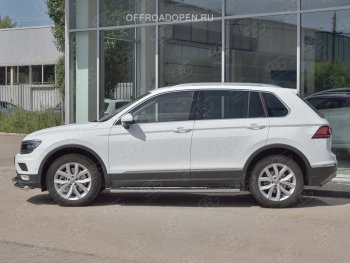 31 649 р. Пороги труба 120х60 овал с проступью Russtal  Volkswagen Tiguan  Mk2 (2016-2020) дорестайлинг  с доставкой в г. Санкт‑Петербург. Увеличить фотографию 1