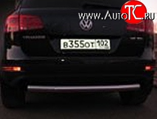 7 849 р. Защита заднего бампера из трубы диаметром 76 мм Металл Дизайн Volkswagen Touareg NF дорестайлинг (2010-2014)  с доставкой в г. Санкт‑Петербург